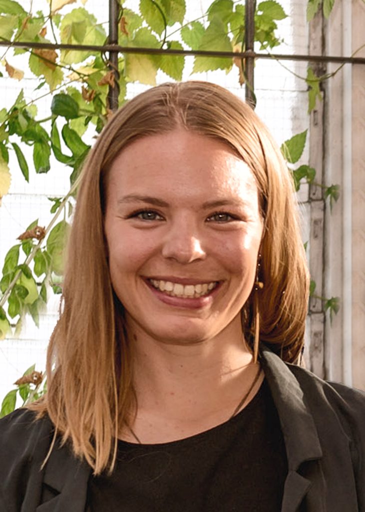 Linnea Calov is a landscape architect based in the French Alps. Her core values focus on creating landscapes that support local ecosystems and biodiversity, using sustainable materials.